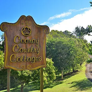 Lodge Cooroy Country Cottages