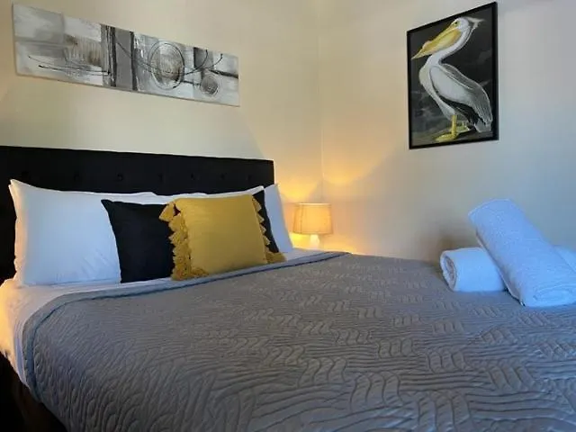 Jackie Howe Motel